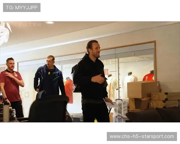 英格兰2026新球衣谍照流出球迷齐喊：这回真帅！，英格兰国家队新球衣